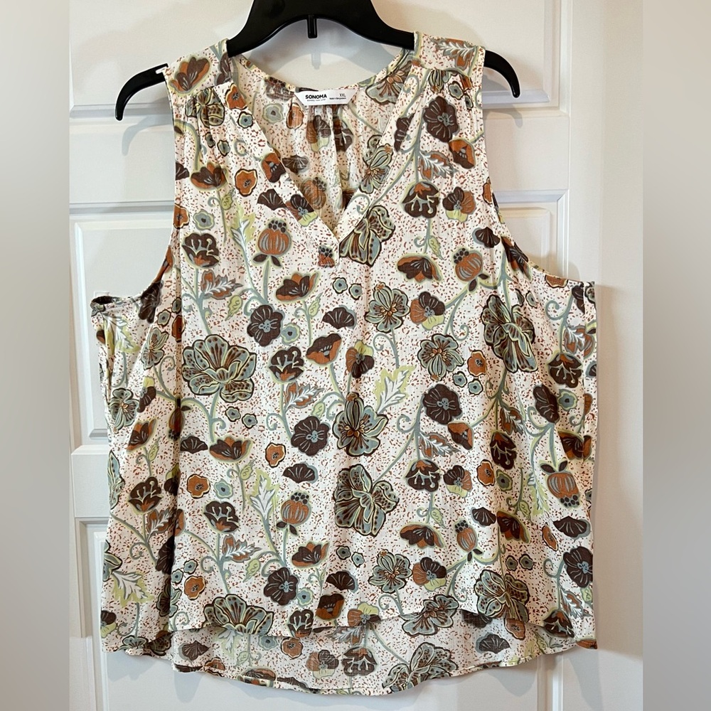 SONOMA
GOODS FOR LIFE*
XXL Off white/Cream Vee-Neck, No Sleeves, Flower Pattern